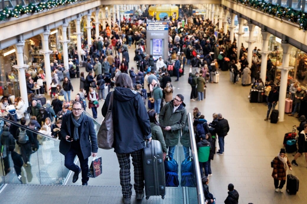 EUROSTAR ΔΡΟΜΟΛΟΓΙΑ ΔΙΑΚΟΠΗ ΕΠΙΒΑΤΕΣ ΧΑΟΣ