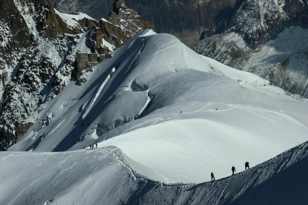 ΒΑΡΔΟΥΣΙΑ ΝΕΚΡΟΙ ΟΡΕΙΒΑΤΕΣ ΑΣΦΥΞΙΑ