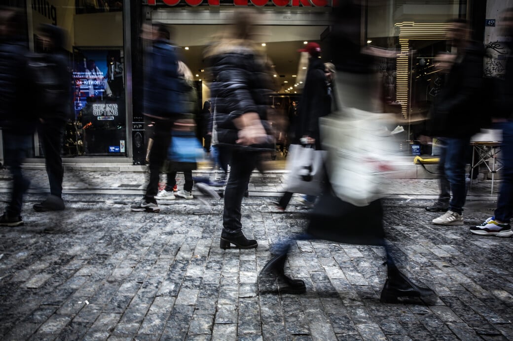 Παραμονή Πρωτοχρονιάς: Μέχρι τι ώρα θα λειτουργήσουν καταστήματα και σούπερ μάρκετ 