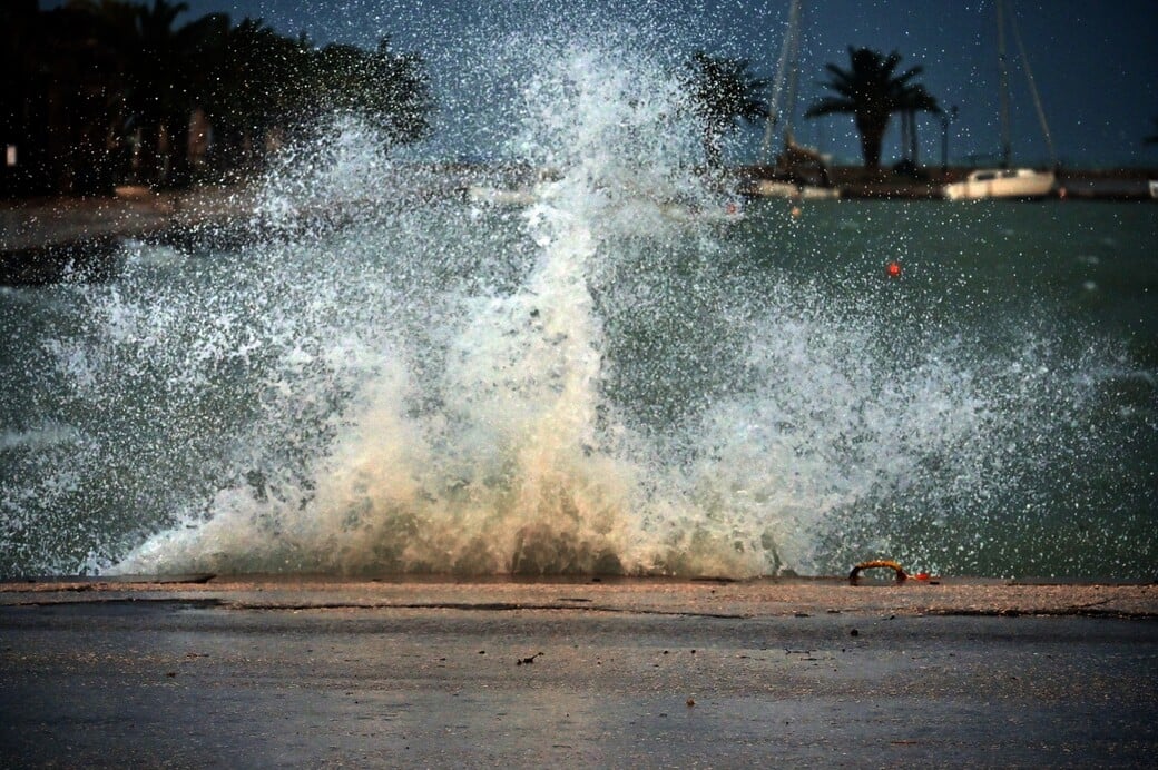 ΚΑΚΟΚΑΙΡΙΑ ΕΡΓΑΖΟΜΕΝΟΙ ΚΑΙΡΟΣ