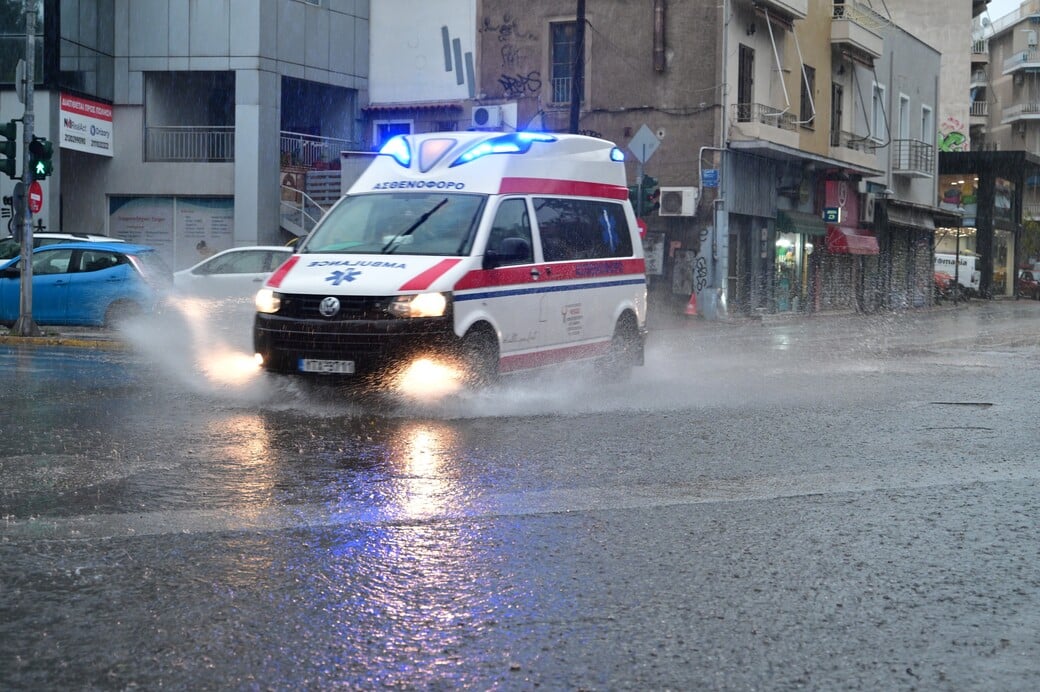 ΚΑΚΟΚΑΙΡΙΑ ΓΛΥΦΑΔΑ ΝΕΚΡΗ