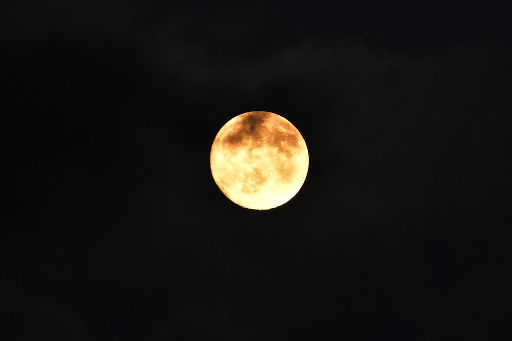 ΣΕΛΗΝΗ ΦΕΓΓΑΡΙ ΟΛΙΚΗ ΕΚΛΕΙΨΗ ΣΕΛΗΝΗΣ