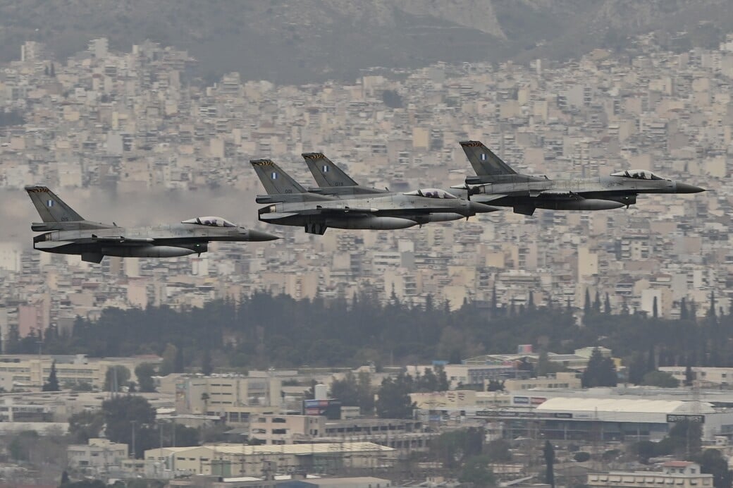 ΜΑΧΗΤΙΚΑ ΑΕΡΟΣΚΑΦΗ ΑΘΗΝΑ 25Η ΜΑΡΤΙΟΥ