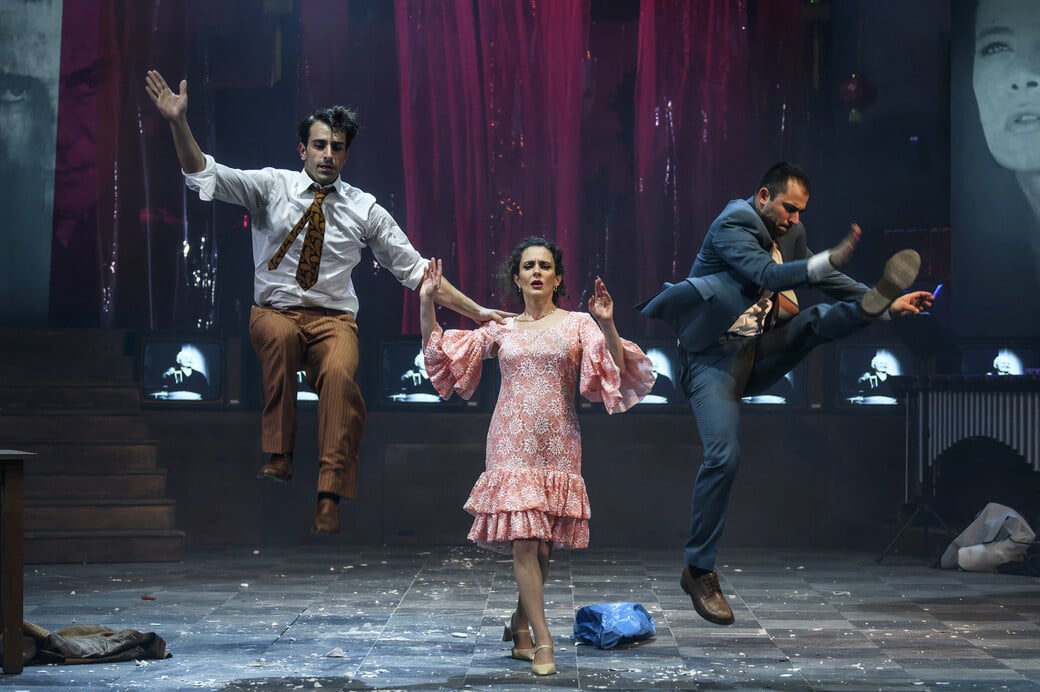 Ο Νίκος Καραθάνος ετοιμάζει ένα ρέκβιεμ και μια γιορτή με αφορμή την ταινία «Τζένη Τζένη»