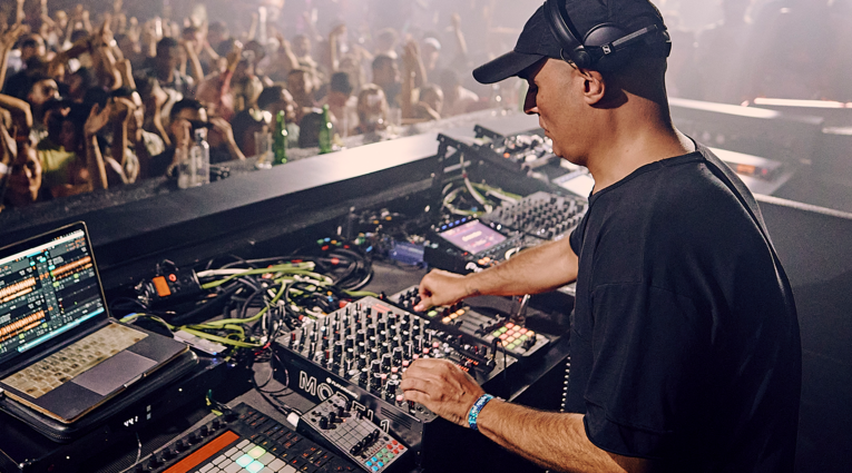 Paco Osuna live στο Oddity Club