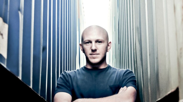 DVS1 & SIX D.O.G.S: WALL OF SOUND