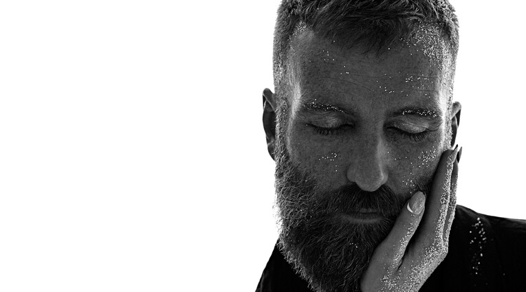 Ben Frost feat. Greg Kubacki & Tarik Barri