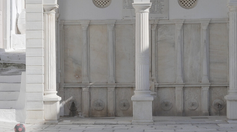 A Future for the Past: Η μαρμαρογλυπτική συναντά το σύγχρονο design