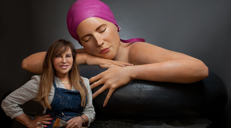 Carole A. Feuerman: Α dialogue with Pavlos