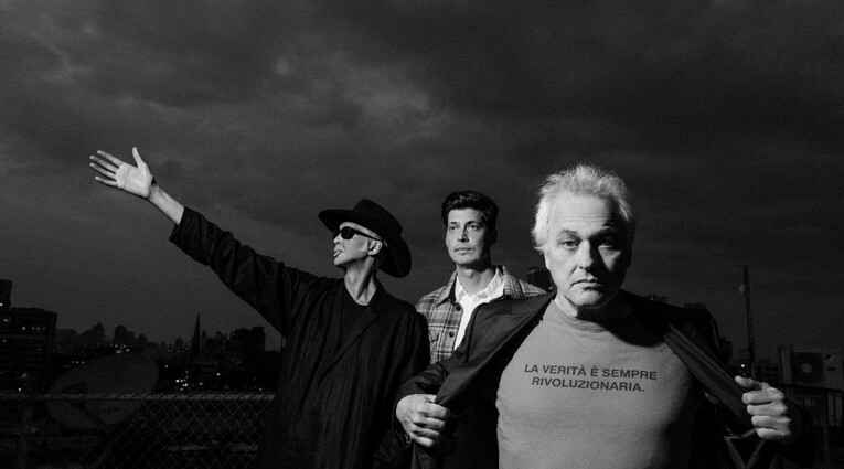 Marc Ribot’s Ceramic Dog live