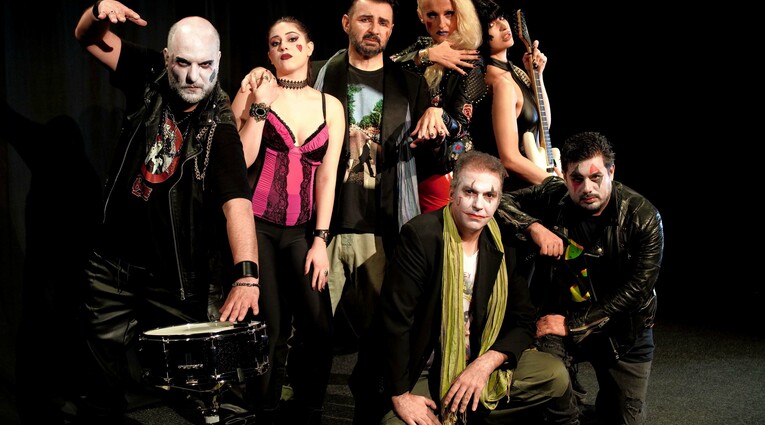 I Pagliacci: Pedal to the Metal