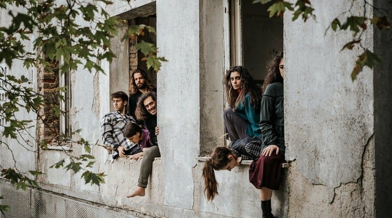 Τα πέντε αφηγήματα
