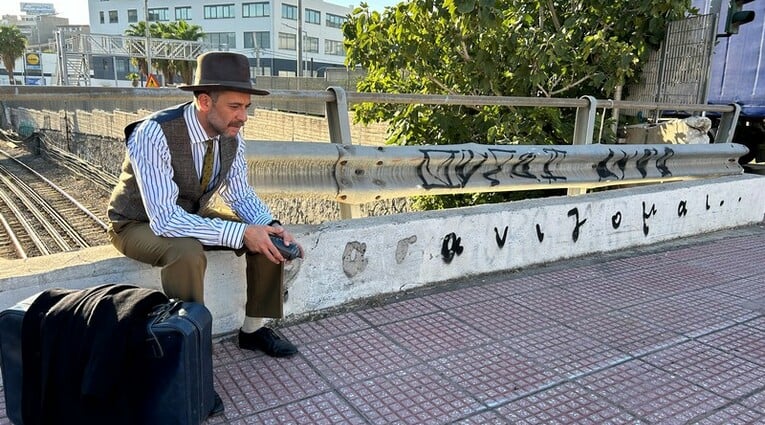 Βασανίζομαι