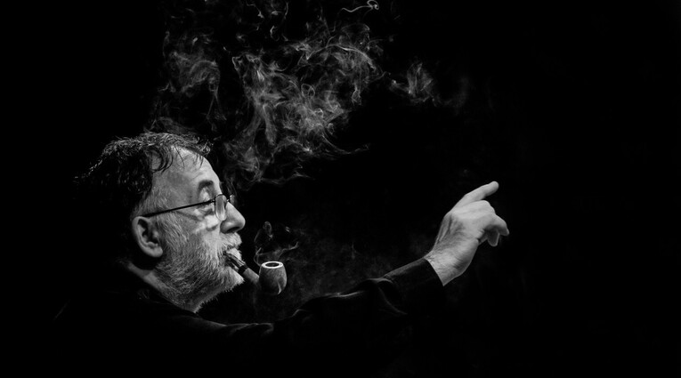 Αφιέρωμα στον Θάνο Μικρούτσικο: Άφησέ με να’ρθω μαζί σου