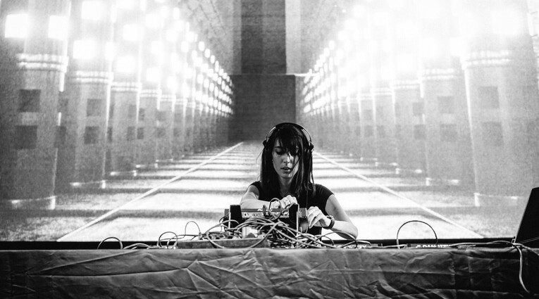 Amelie Lens with KI/KI
