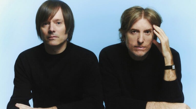 AIR play MOON SAFARI