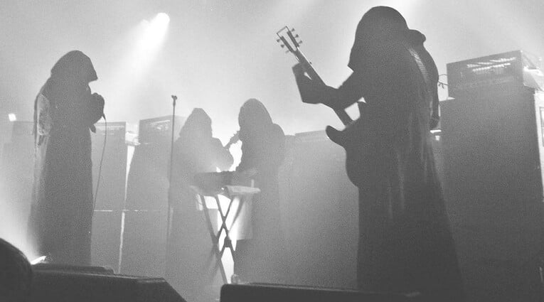 SUNN O)))