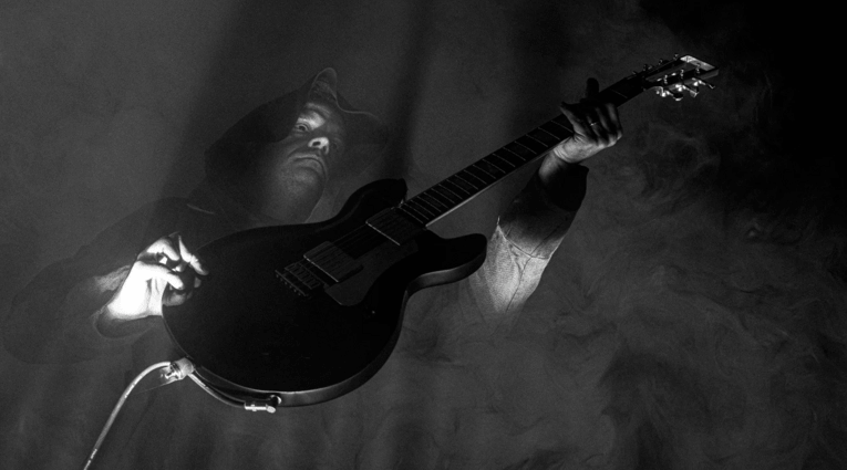SUNN O)))