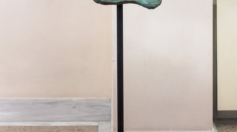 Ευγενία Βερελή: Στις εξιστορήσεις της ζωής σου, συχνά ανταποκρίνομαι με ρίγη. Διάλογος με τον Αλέκο Φασιανό