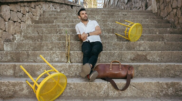 ANDREAS POLYZOGOPOULOS TRIO: PETRICHOR