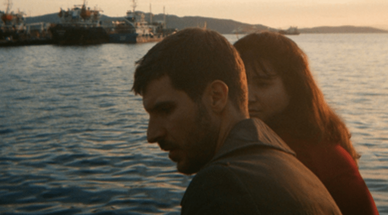 Κόκκινο ρομάντζο (To παγκάκι)