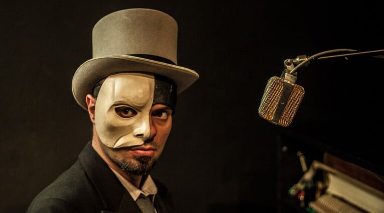 Πουαβρόν. Οι τρεις άθλιοι του Ηρακλή