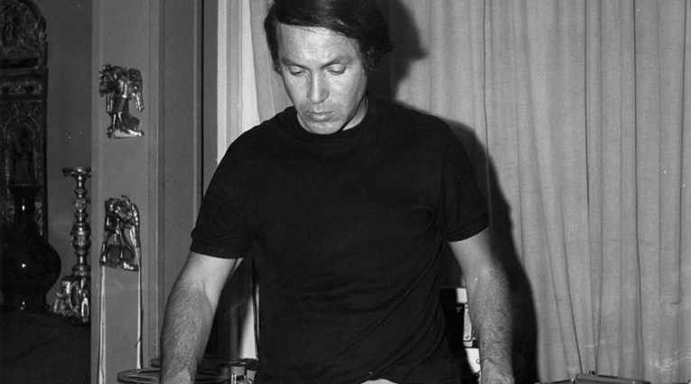 Γιάννης Χρήστου: Εναντιοδρομία