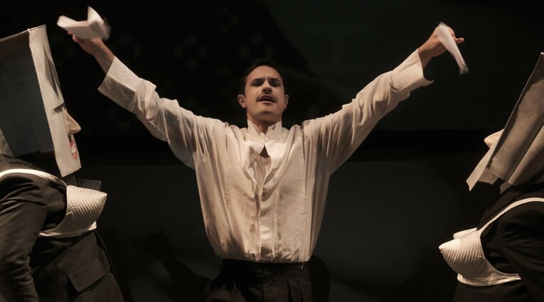 Εκείνος που έκλεψε τη μέρα και πλήρωσε τη νύχτα