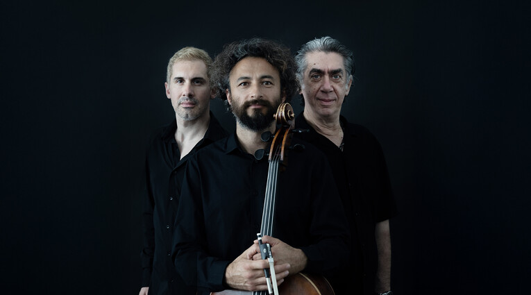 Λουκής Λάρας