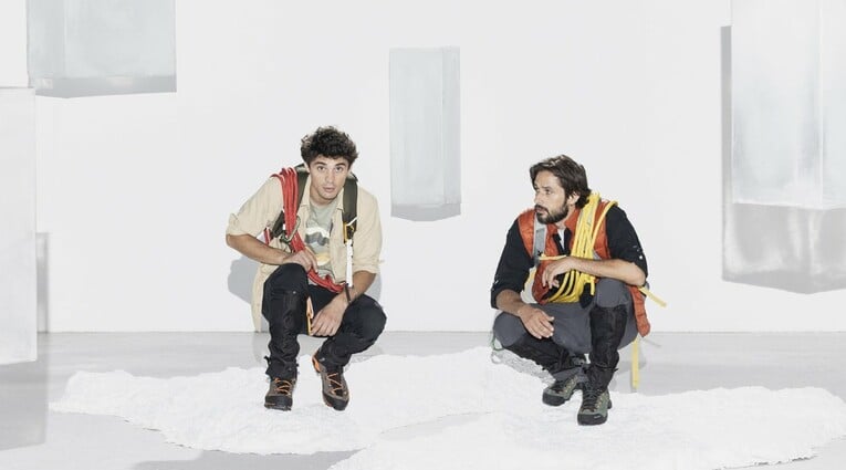 Μια αχόρταγη σκιά | Mariano Pensotti