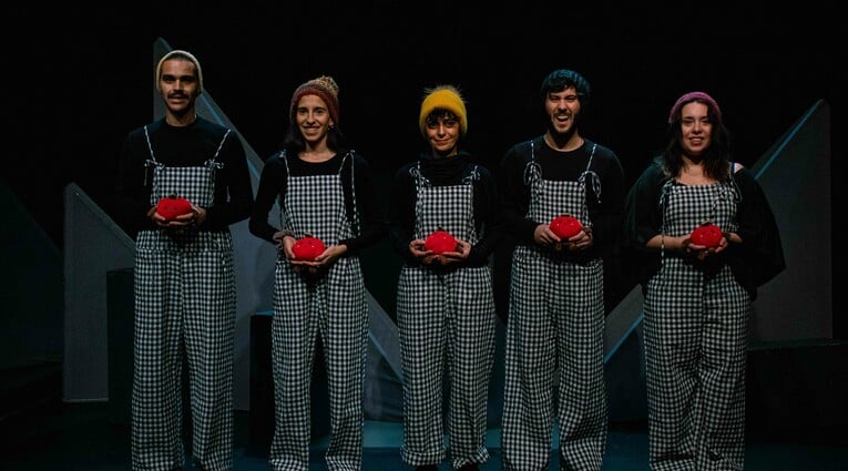 Stolen (Τα κλεμμένα)