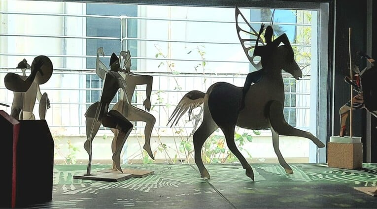 Απόστολος Φωκίωνας Βέττας: Ατέρμονα Τοπία με Ιστορίες από χάρτινες Φιγούρες