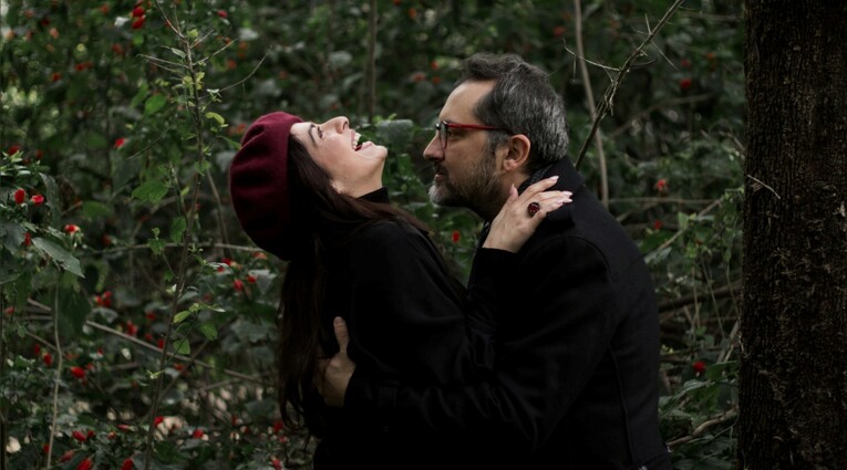 Σε περίμενα. Με ακούς;