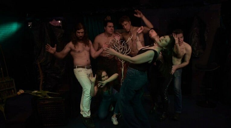 Του Έρωτα & της Στάχτης