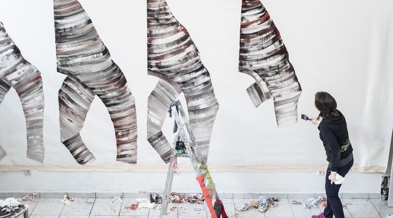 In /Out of Time (Στην ώρα, εκτός χρόνου) 