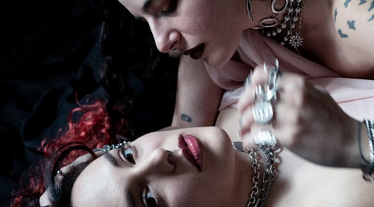 Danai Simou & Challice live 