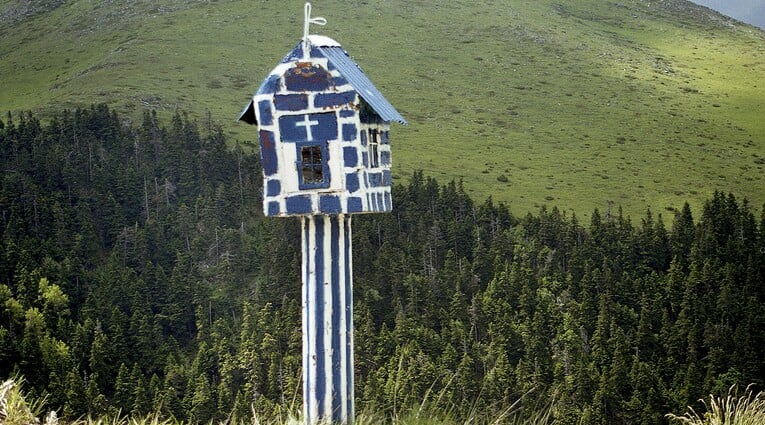 Ευγενία Γρηγοράκη: Εικονοστάσια και Τάματα