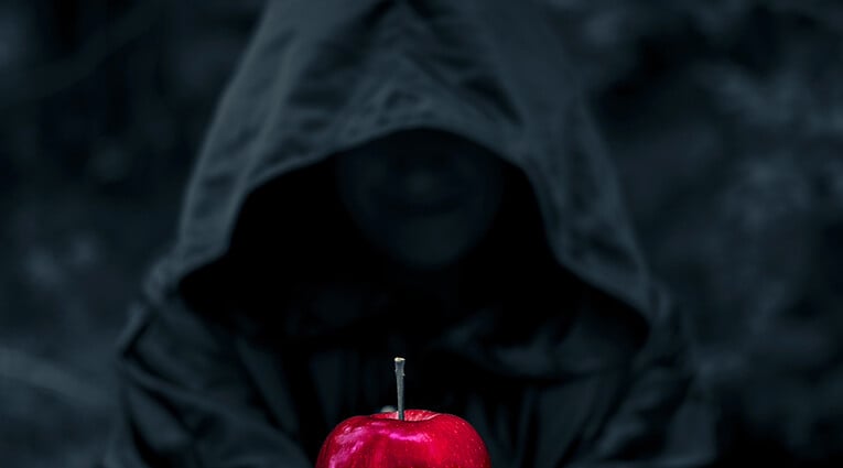 Ομαδική έκθεση φωτογραφίας Red