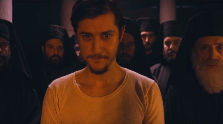 Η δεξιά τσέπη του ράσου