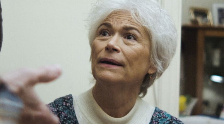  Με Αξιοπρέπεια