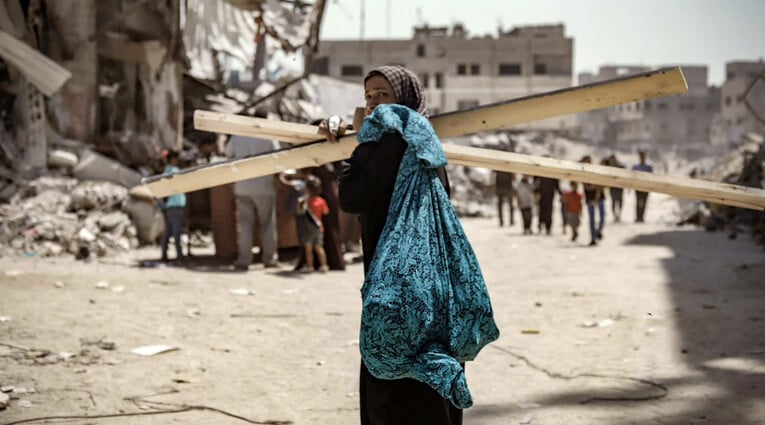 Put your Soul οn your Hand and Walk