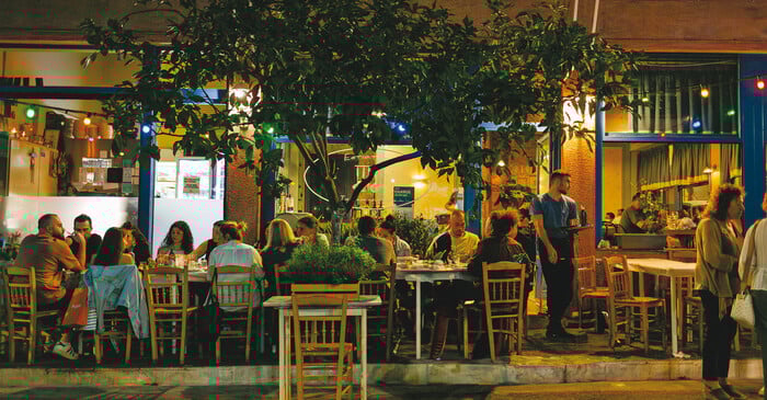 8 μεζεδοπωλεία