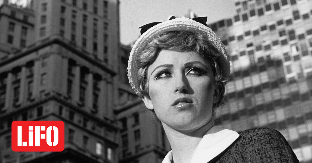Cindy Sherman, art chameleon for the first time in Greece