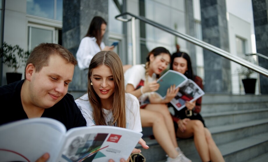 Εξασφαλίστε δύο πτυχία χωρίς αυξημένα δίδακτρα από το Βρετανικό Πανεπιστήμιο Κύπρου