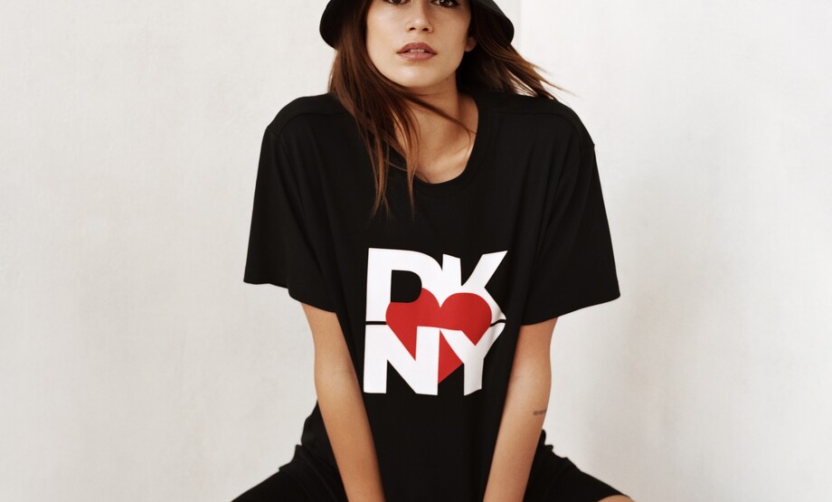 THE HEART OF NY CAPSULE COLLECTION, ΑΠΟ ΤΗ DKNY ΜΕ ΤΗN KAIA GERBER