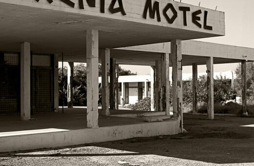 Το εγκαταλελειμμένο Motel Xenia στην Κρήτη