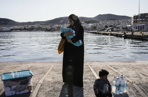 Η λεπτή γραμμή της δημοκρατίας και ένα γράμμα σ’ εσένα που φοβάσαι