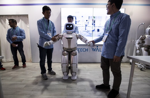 Τα «έξυπνα» εκθέματα της CES 2020: Ρομπότ που σερβίρουν και έπιπλα που αλλάζουν θέση μόνα τους
