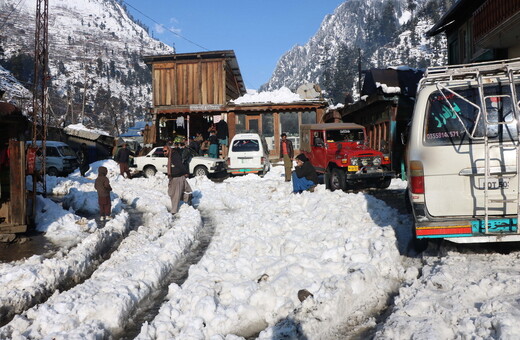 Πακιστάν: Στους 93 οι νεκροί από χιονοστιβάδες
