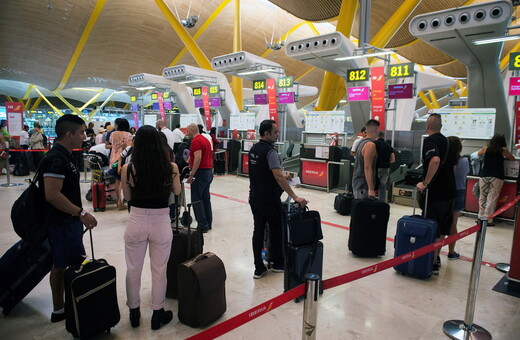 Ισπανία: Χάος στο αεροδρόμιο Μπαράχας λόγω drones - Έκλεισε και δεκάδες πτήσεις άλλαξαν προορισμό
